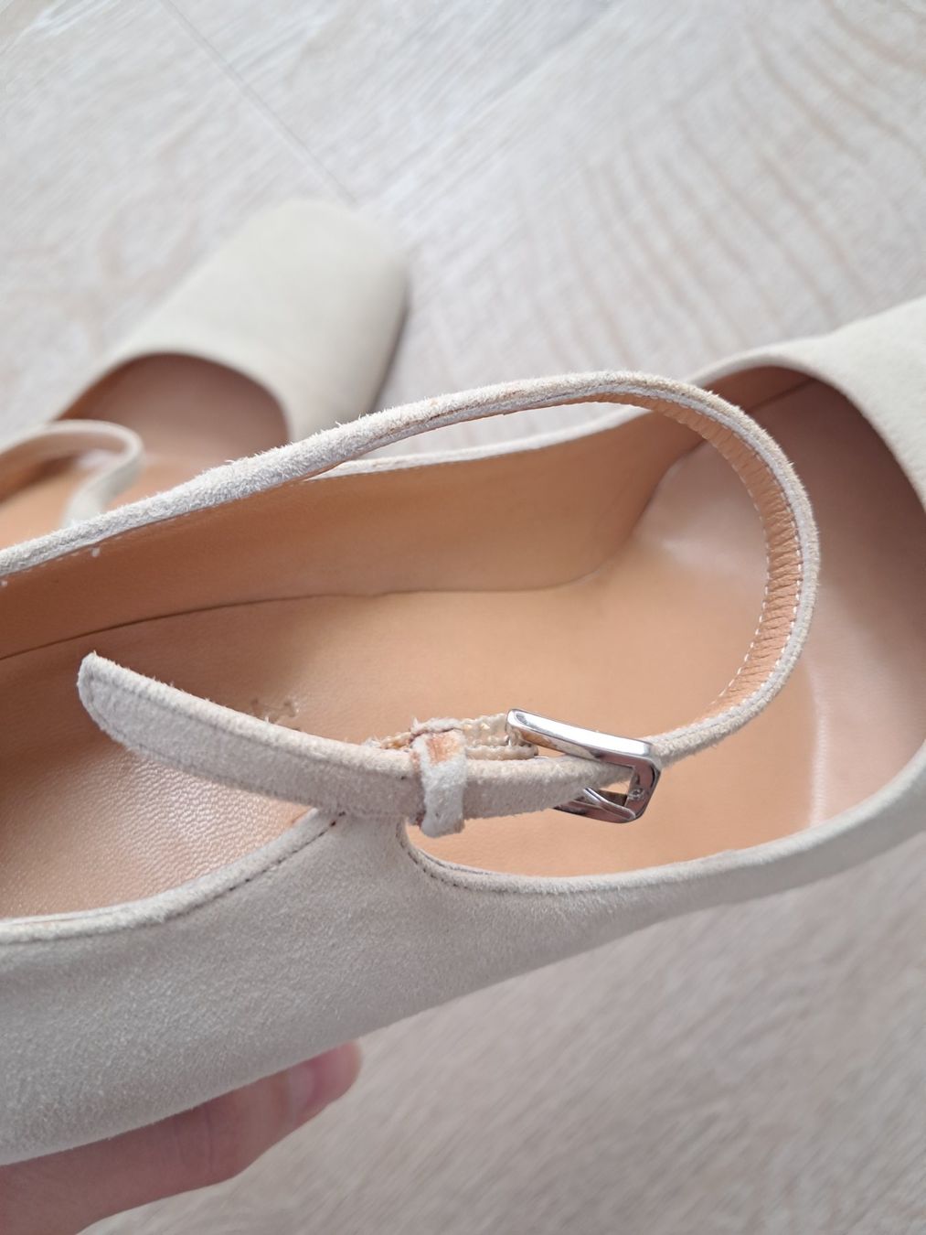 Chaussures femmes: Bally Pumps Gr. 38 – D'occasion à Basel par liz_nqr9 6