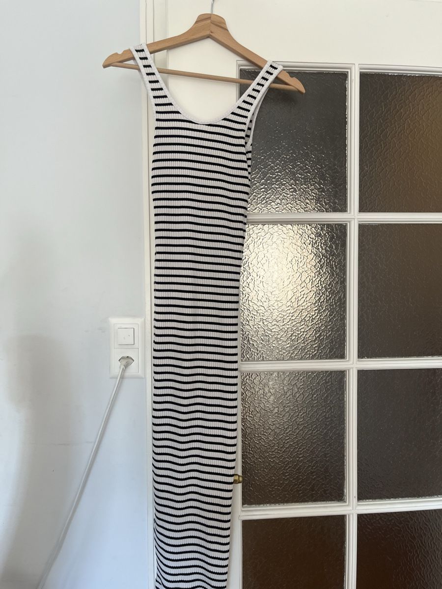 Vestiti: Robe d’ete noir et blanc - H&M – Nuovo (secondo la descrizione) da Geneve venduto da ama_bc7w