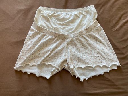 Umstandsshorts Vertbaudet geblümt Grösse 38 neuwertig