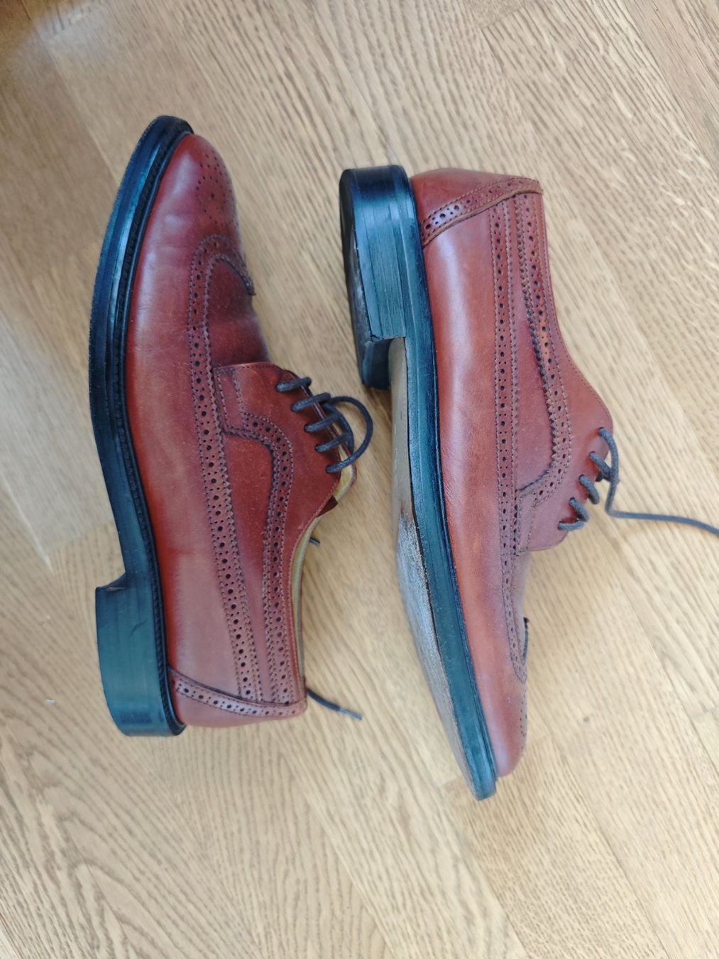 Scarpe da uomo: Navyboot elegante Schuhe aus Leder Gr. 9 / M / 8 – Usato da Zürich venduto da joel.1988 2