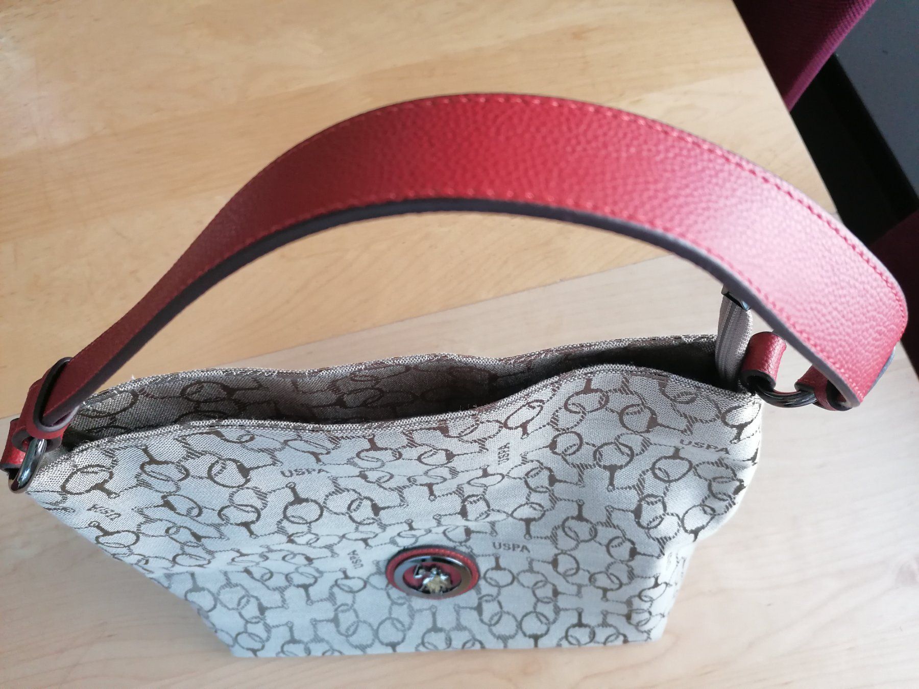 US Polo Borse da donna: USPA Handtasche – Usato da Lützelflüh-Goldbach venduto da 2thchance 3