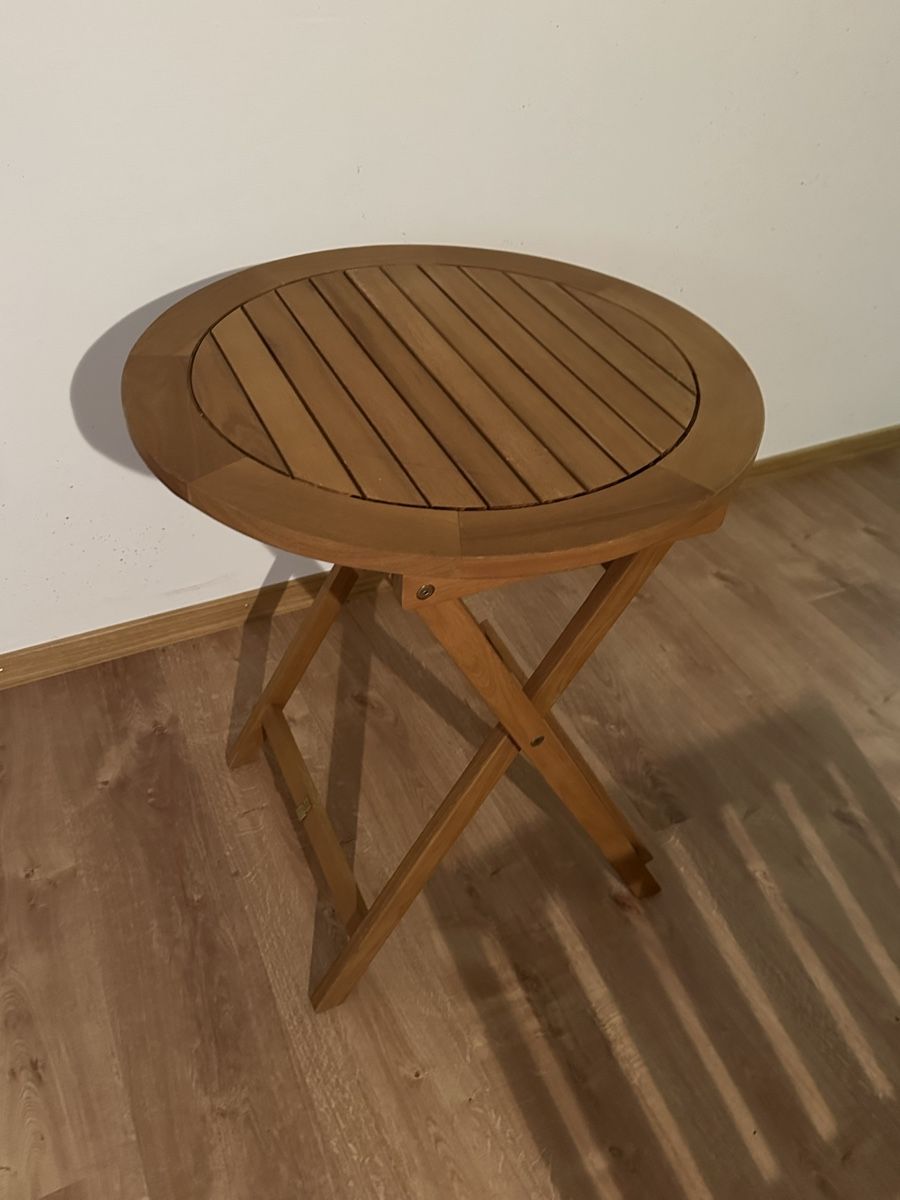 Set di tavolo e panche: Gartentisch aus Holz mit 2 Stühlen – Nuovo (secondo la descrizione) da Emmenbrücke venduto da Appophis 1