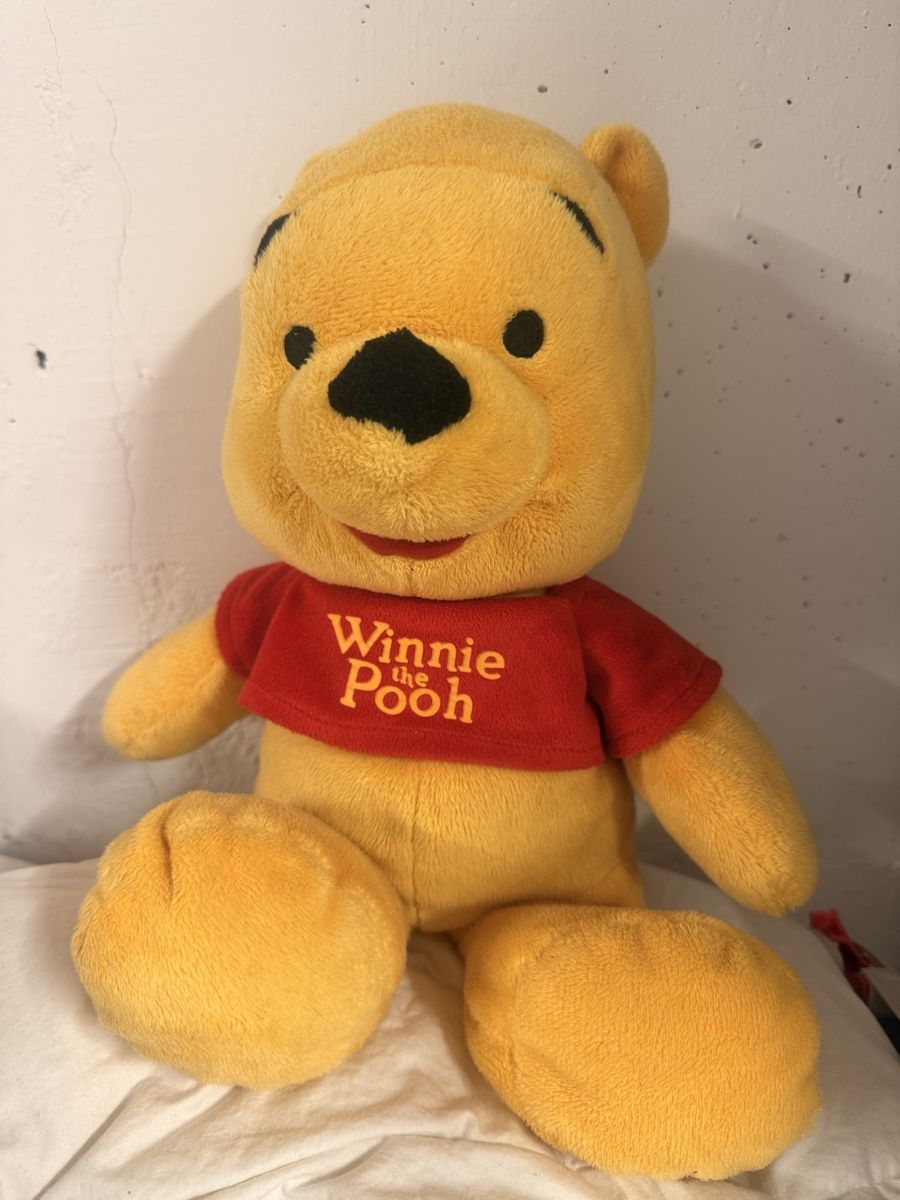 Disney Giocattoli: Winnie Pooh Stofftier  – Usato da Klingnau venduto da Nirvana
