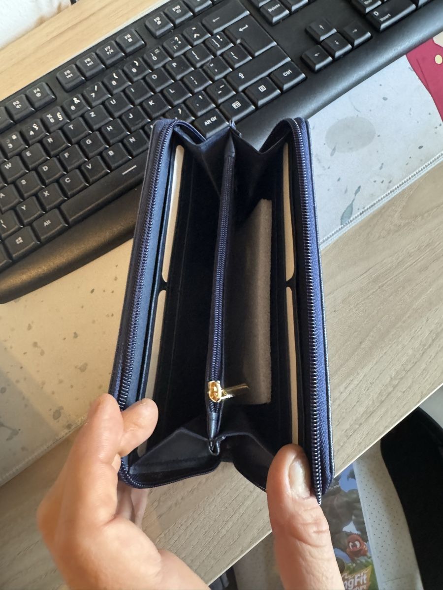 Portemonnaie: Portafoglio grande Guy Laroche blu navy – Neu (gemäss Beschreibung) aus Viganello von BlackPanda0003 1