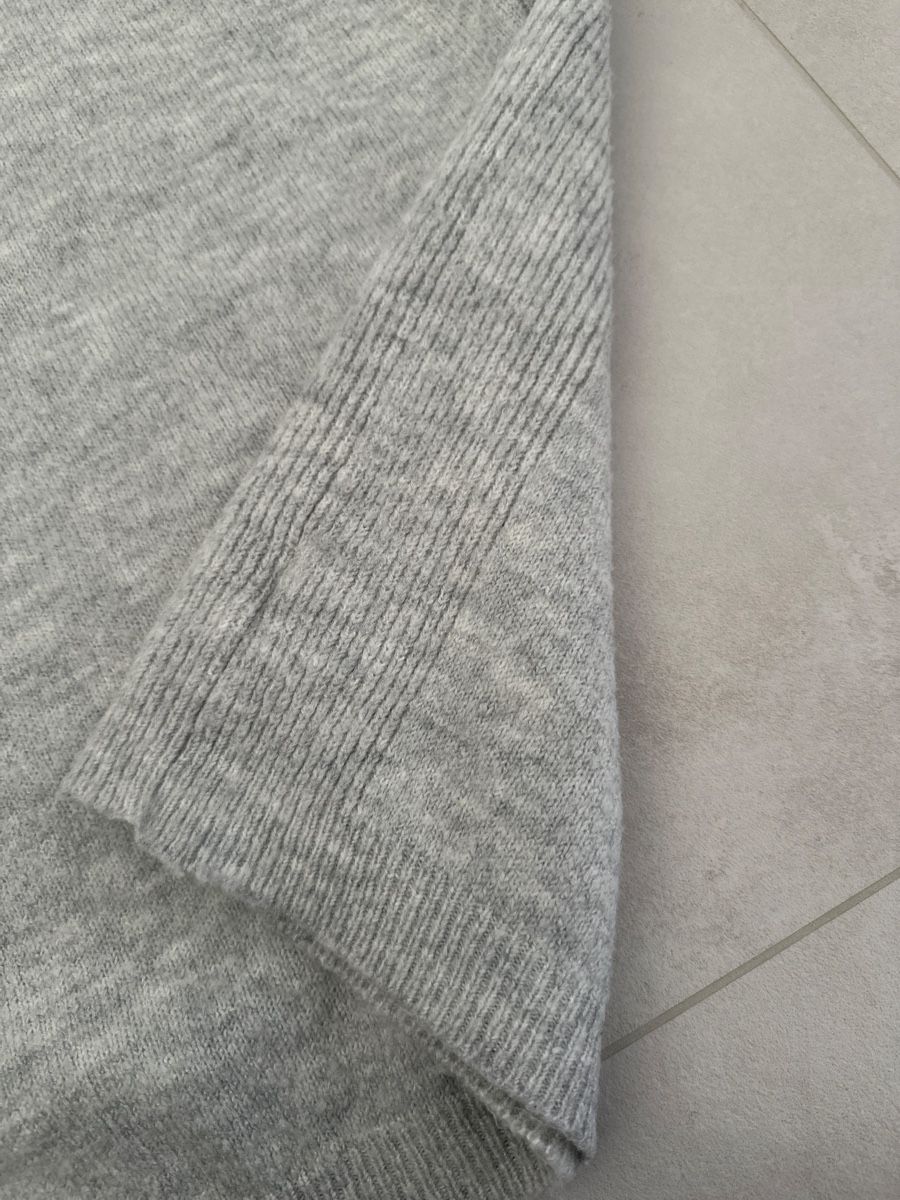 Maglioni & Felpe: Damen Pullover grau – Usato da Zug venduto da Hehe 4