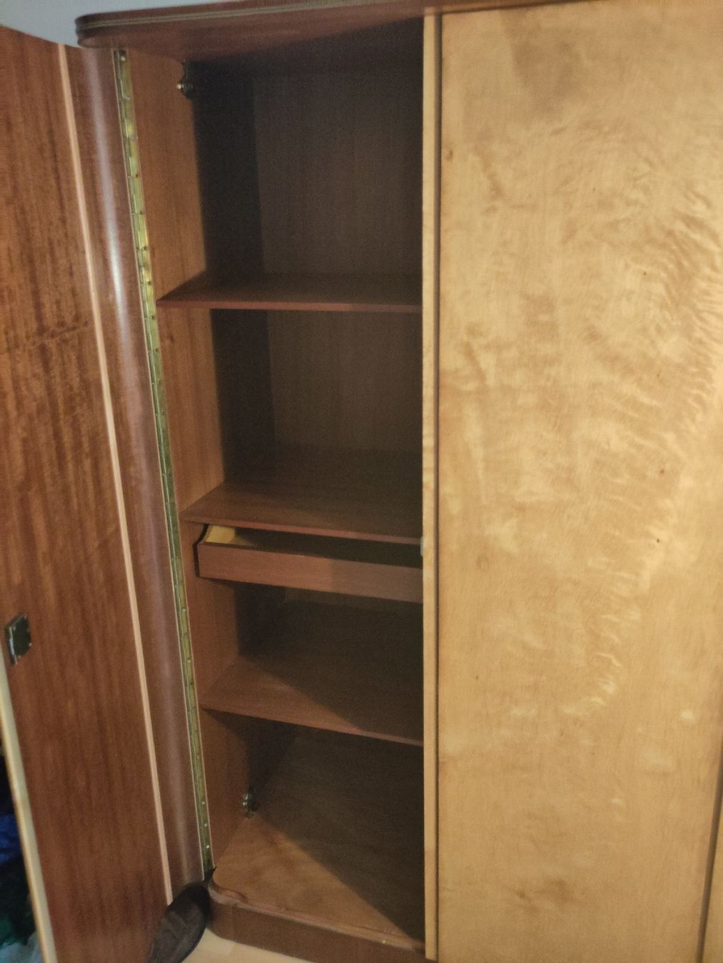 Schränke: Antiker Kleiderschrank – Gebraucht aus Zürich von net_xzy6 3