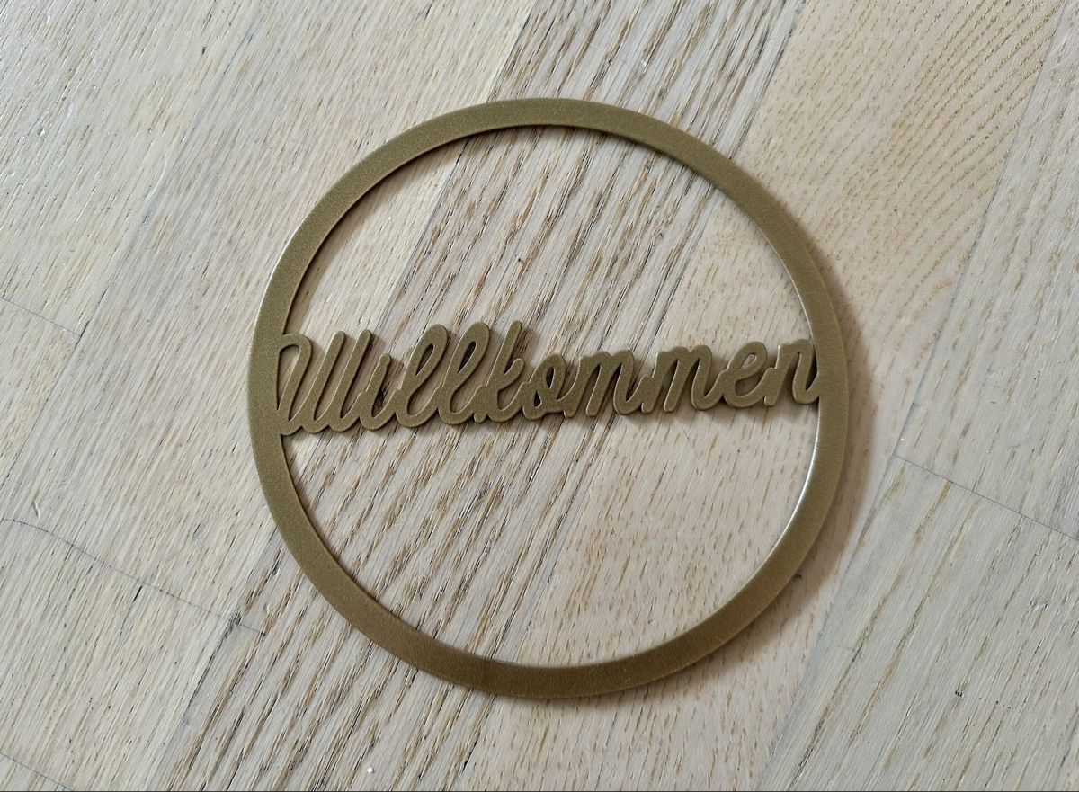 Toutes les décorations: Metall Ring mit Willkommen Schriftzug – D'occasion à Kleinandelfingen par Elader