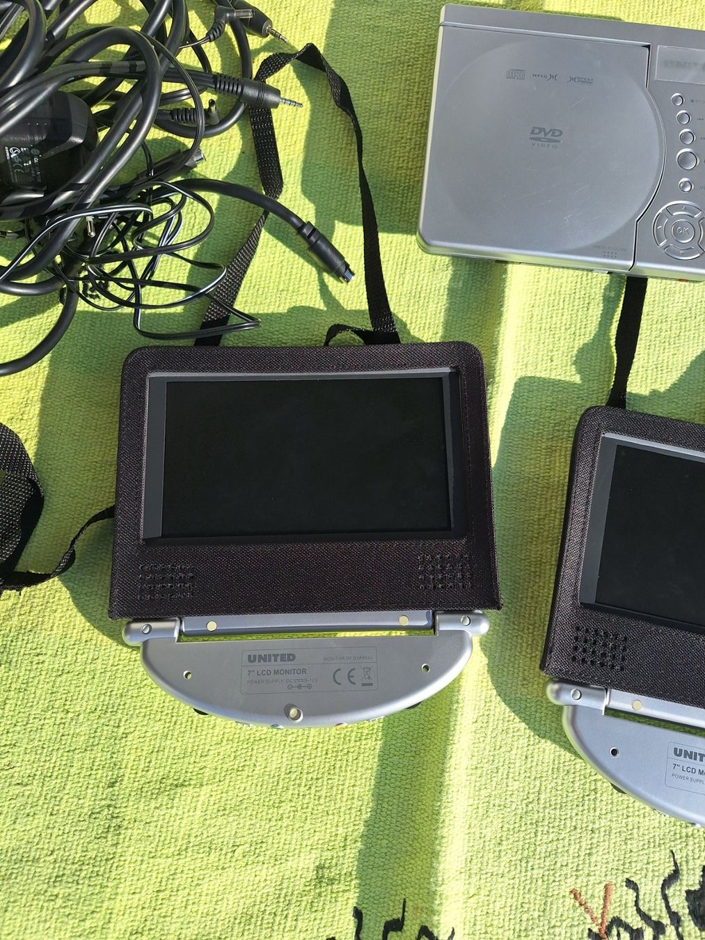 Lettore multimediale & Streamer: Auto Entertainment System für DVD's – Usato da Ipsach venduto da nik_6hkj 2
