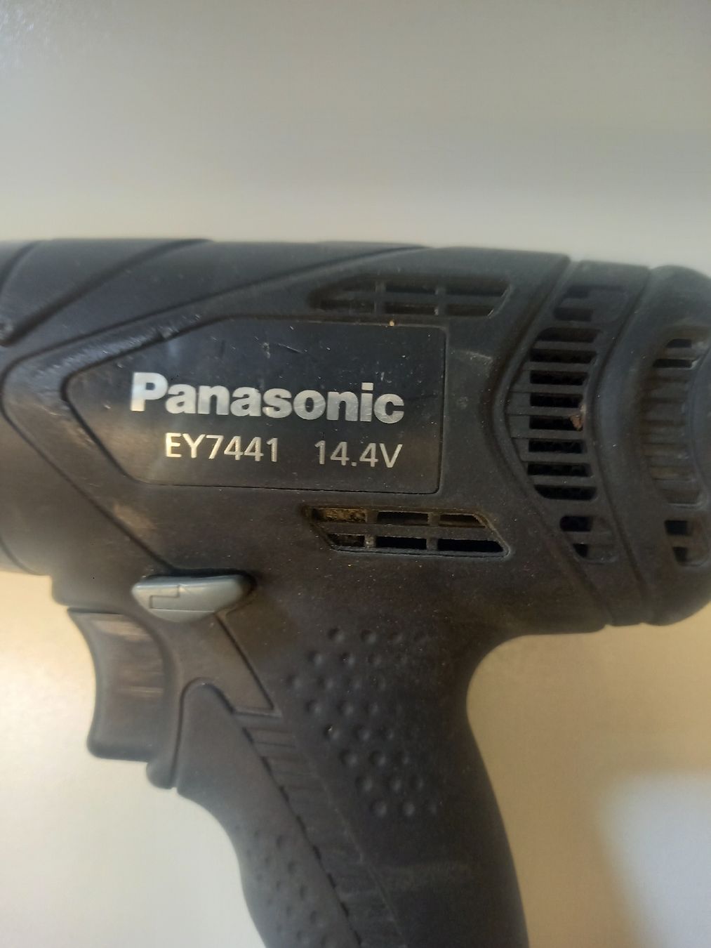 Panasonic Trapani: Panasonic Akku-Bohrschrauber EY7441 14.4V – Difettoso da Geuensee venduto da Hebu86 3