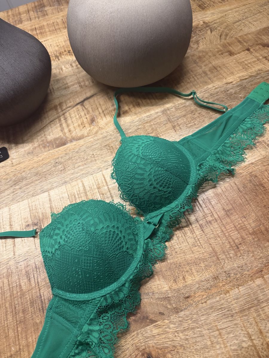 Altra biancheria intima: BH mit push up – Usato da Dietikon venduto da meeelissaa 4