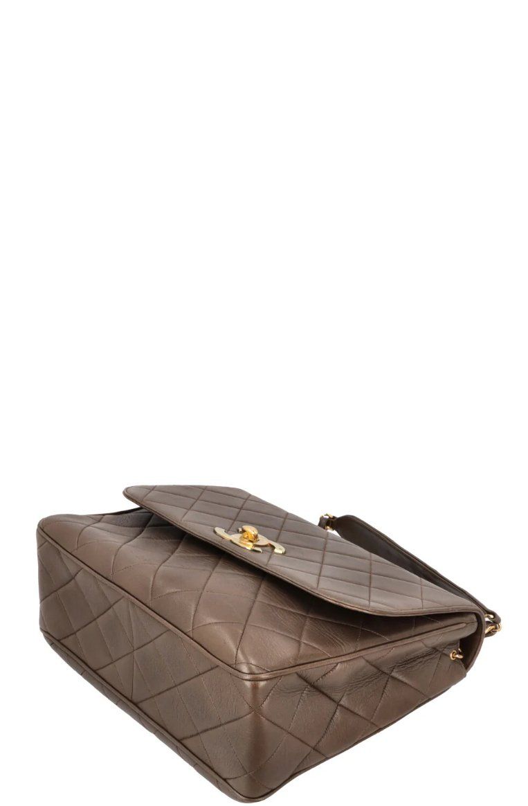 Chanel Borse da donna: Chanel Vintage Flap Bag Braun – Usato da Bergdietikon venduto da Lindor12 4