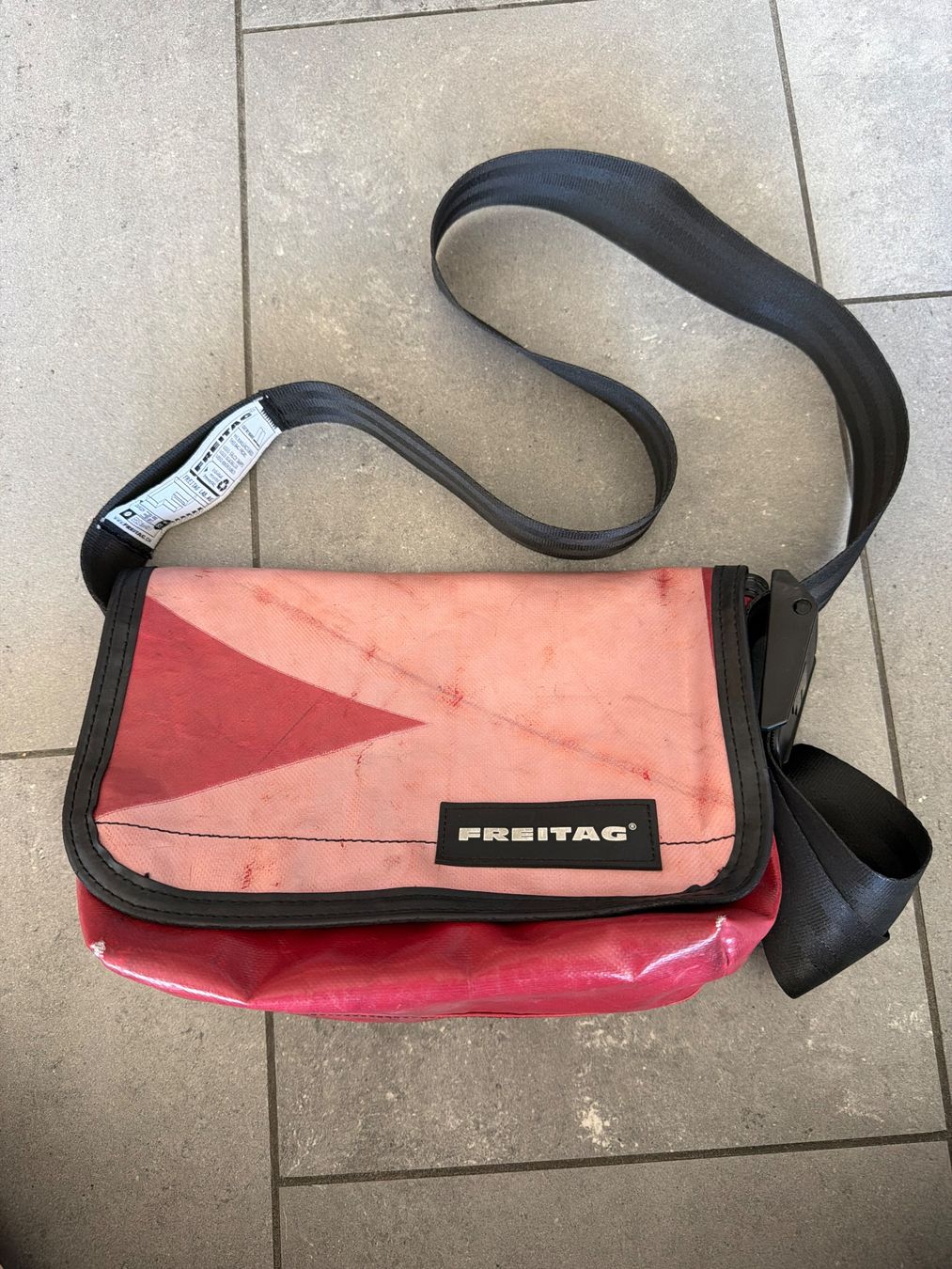 Freitag Borse da donna: FREITAG Tasche – Usato da Steffisburg venduto da elle013
