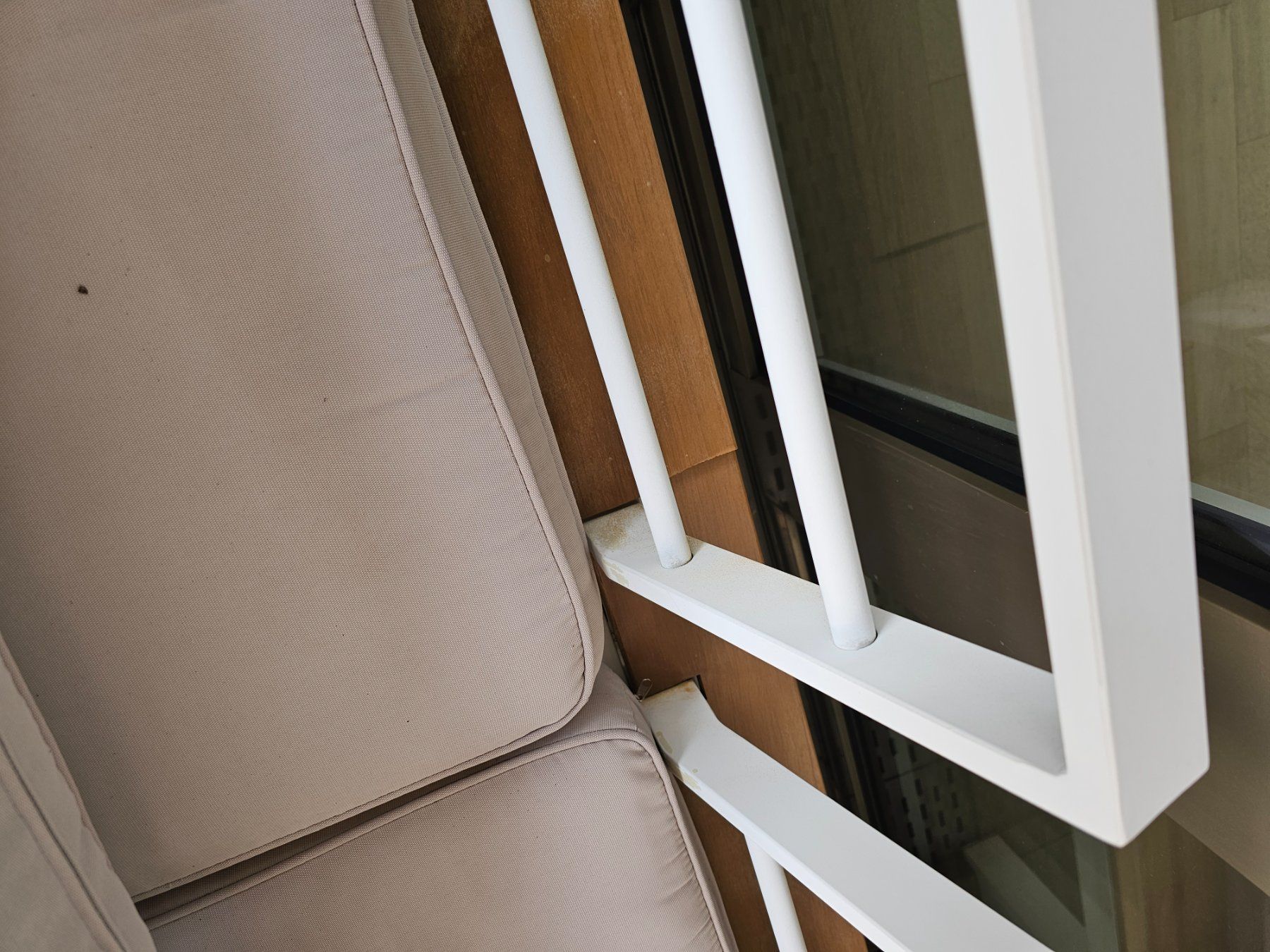 Livique Sofas: Lounge von Livique – Gebraucht aus Zürich von yasemiin 3