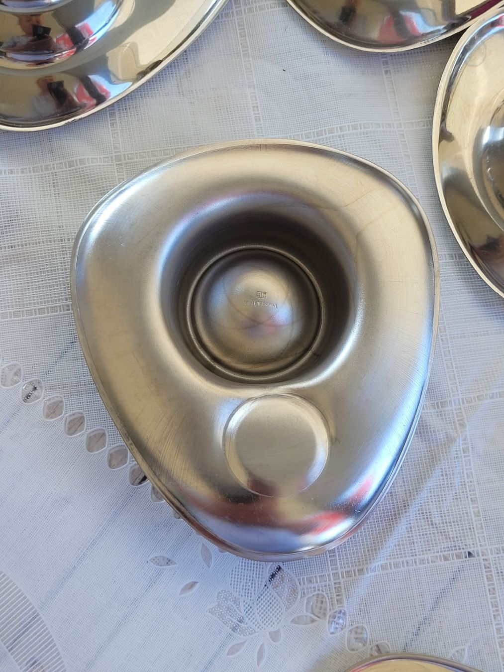 Set di piatti: Vintage Geschirrset Edelstahl – Usato da Buttikon SZ venduto da Renco 4