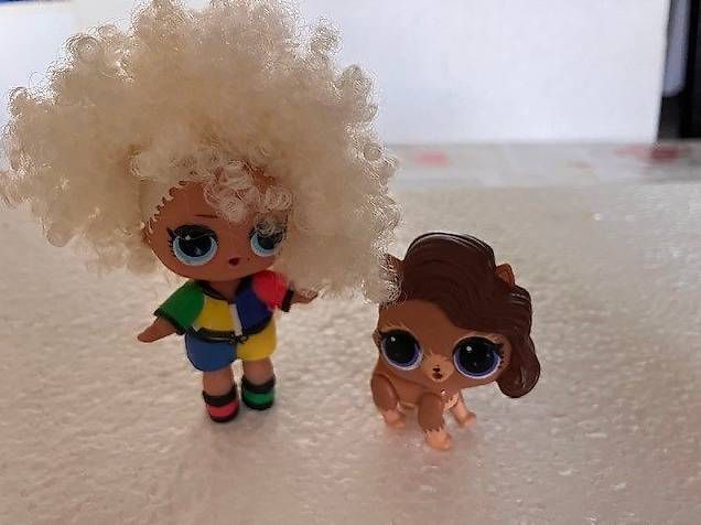 Spielzeuge: 2 figurines LOL surprise – Gebraucht aus Tannay von Comsa