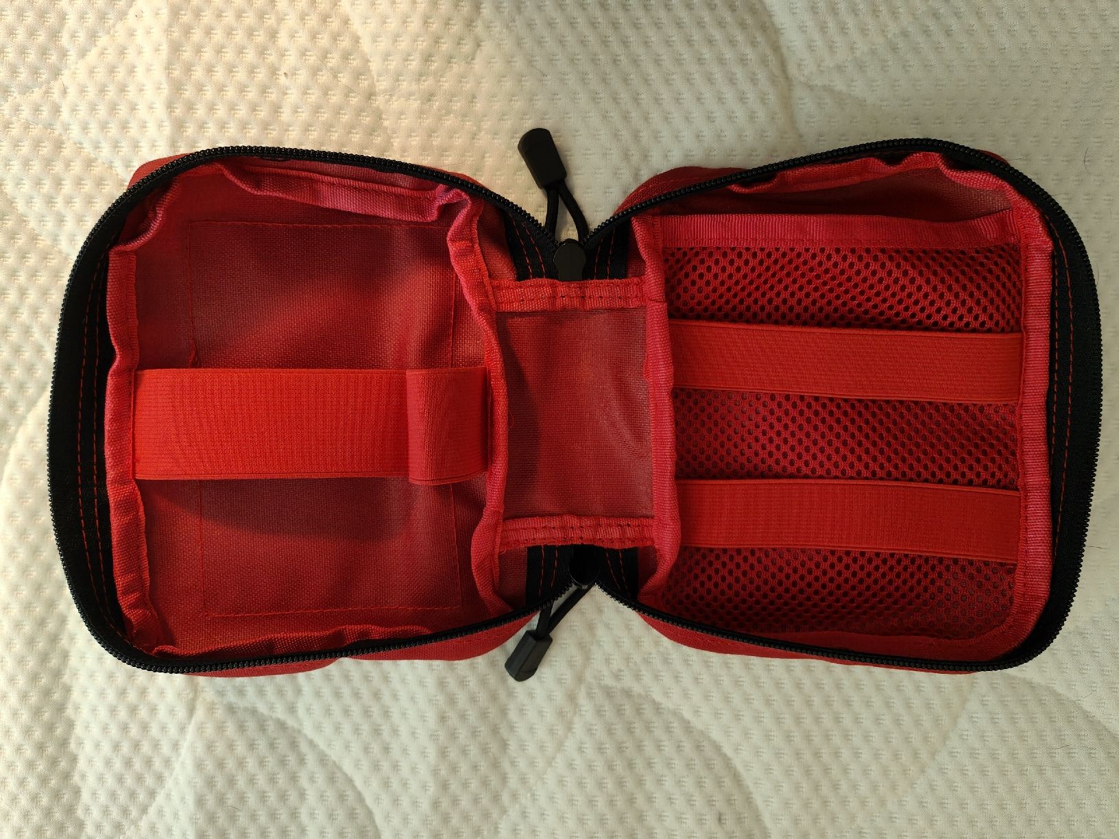 Mallettes de secours: Erste Hilfe Tasche – Neuf (Voir description) à Kandergrund par Sam1818 3