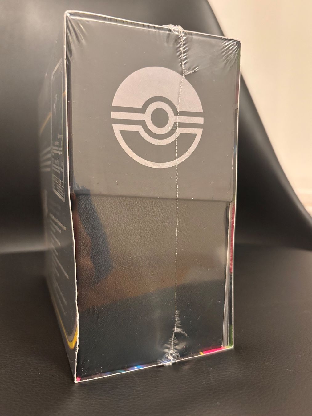 Pokémon Sammelbilder & Trading cards: Elite Trainer Box Pokémon Center Pitch Black#4 – Neu und originalverpackt aus Massagno von Gametrader00 4