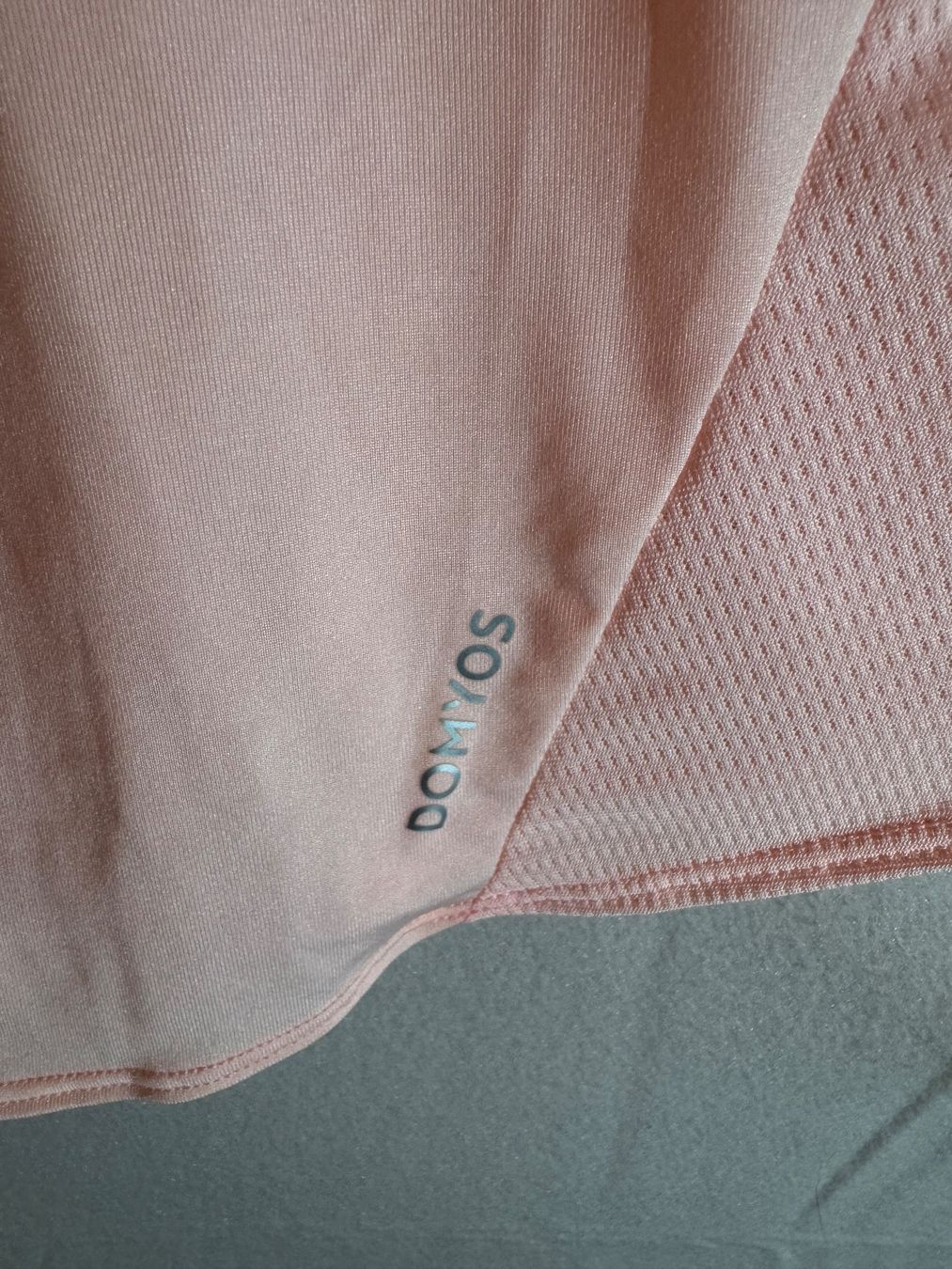 Top: Top von Domyos Gr M – Usato da Grosswangen venduto da SALE_SALE_SALE 5
