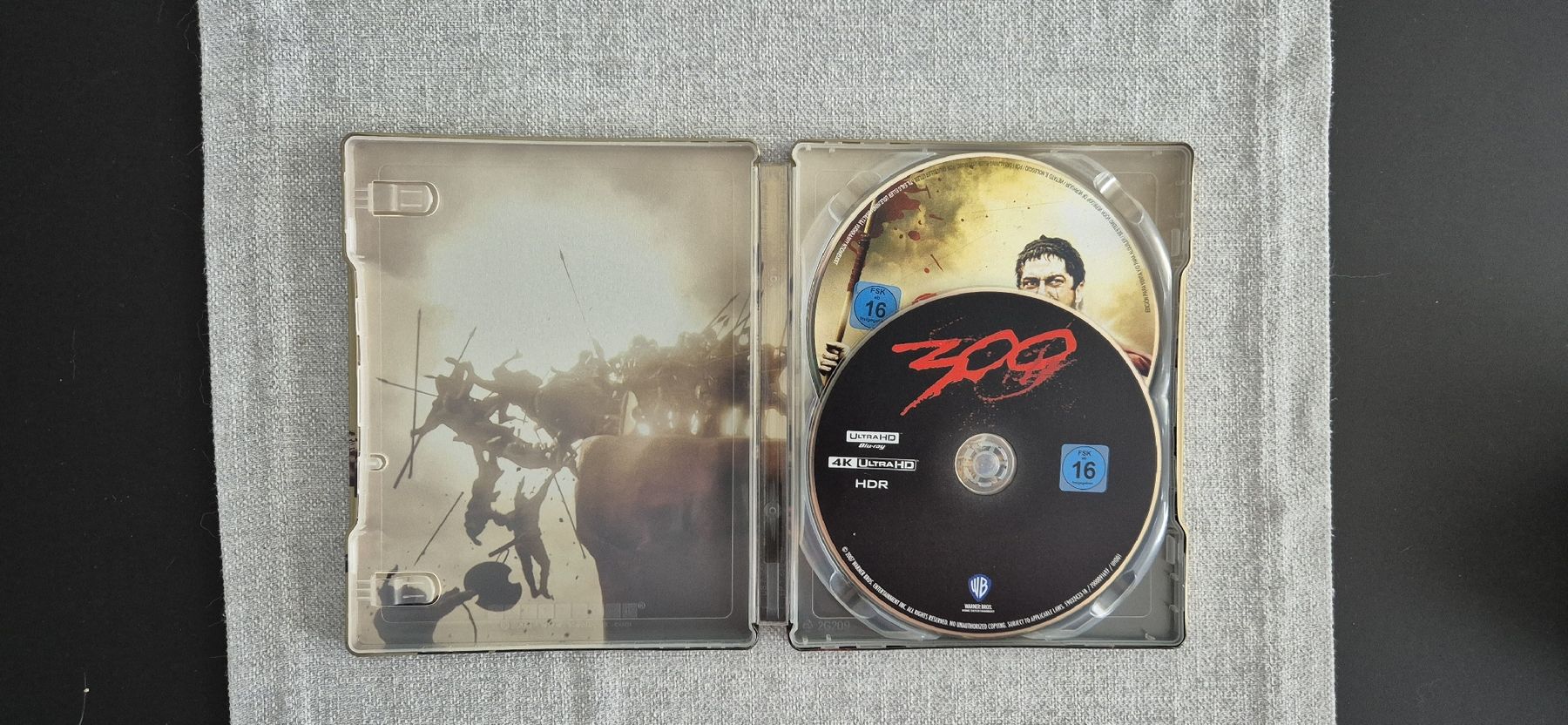 Tutti i DVDs: 300 4K Steelbook – Nuovo (secondo la descrizione) da Schwerzenbach venduto da Jamacy 1