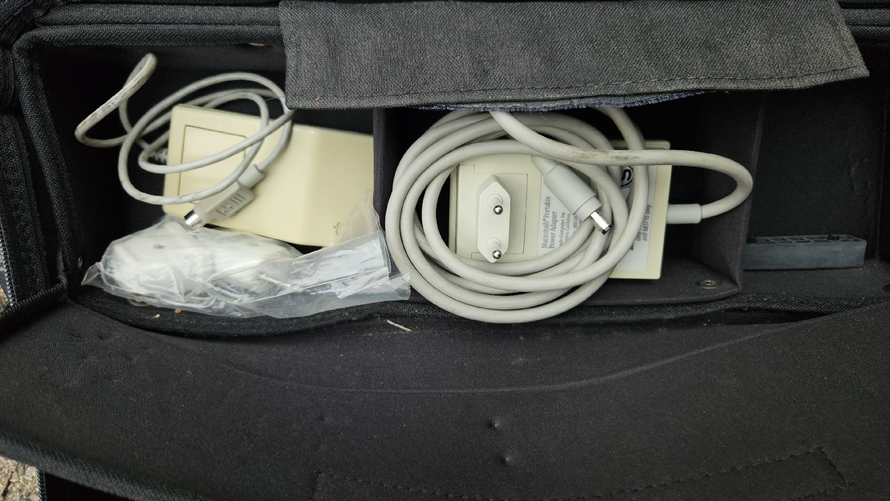 Apple PC: Apple Macintosh Portable Computer mit Zubehoer und Tasche – Usato da Ennenda venduto da Mr.Alpen16536 8