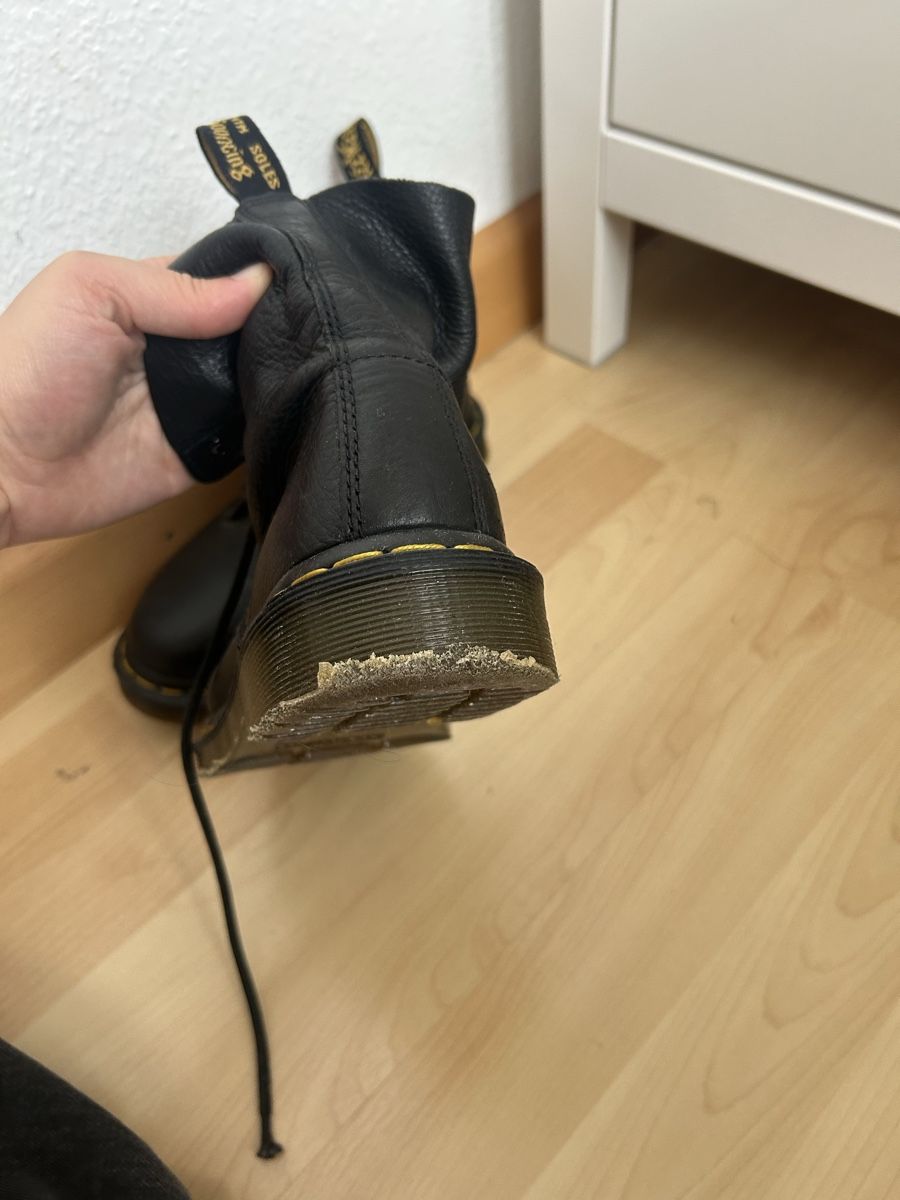 Dr. Martens Scarpe da uomo: Dr. Martens 1460 Pascal, Grösse 39, Leder Boots schwarz – Usato da Lausen venduto da selina.igr 2