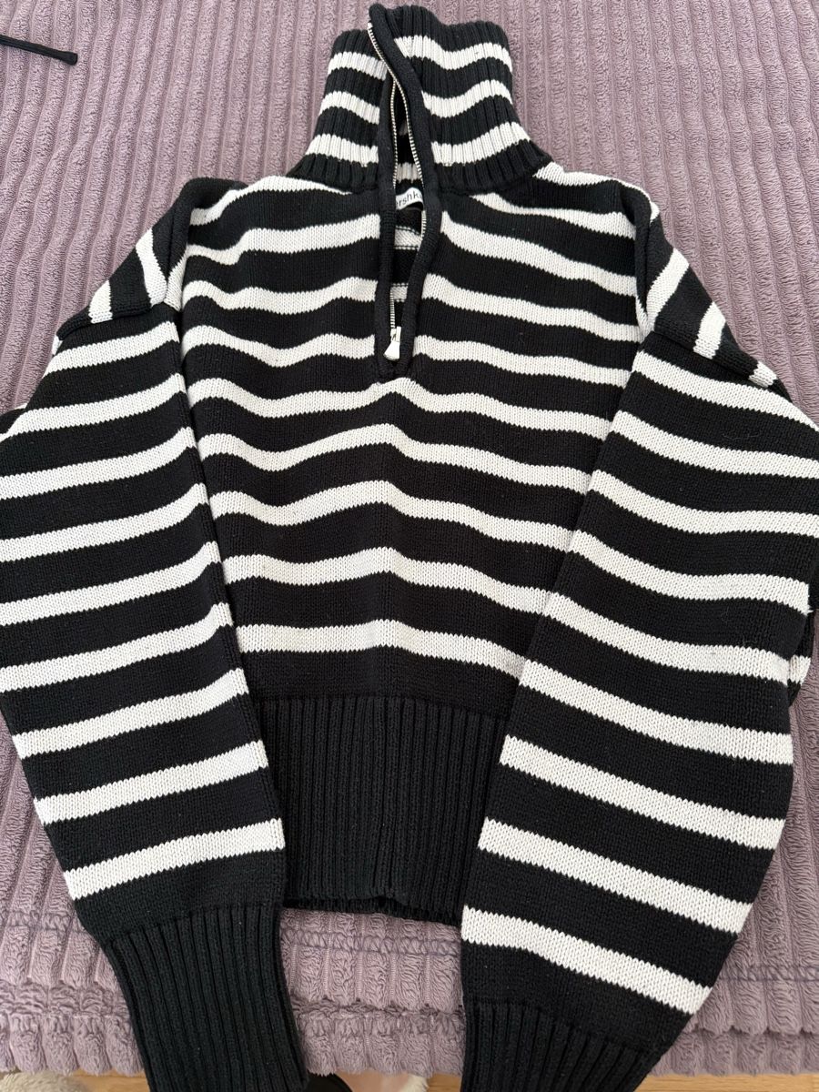 Bershka Maglioni & Felpe: Bershka Weiss-schwarzer Pullover – Usato da Winterthur venduto da yar_dpp8
