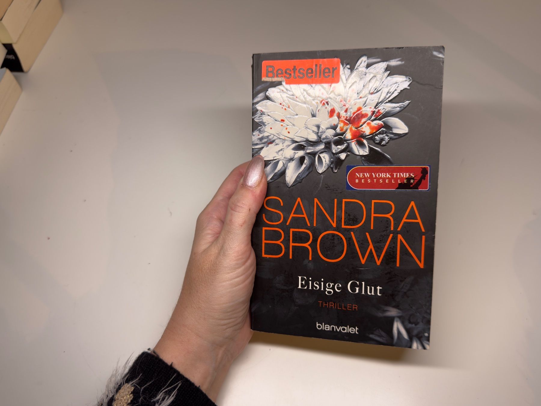 Libri: ROMAN: Sandra Brown, Eisige Glut – Usato da Grosswangen venduto da Deutsche_Romane