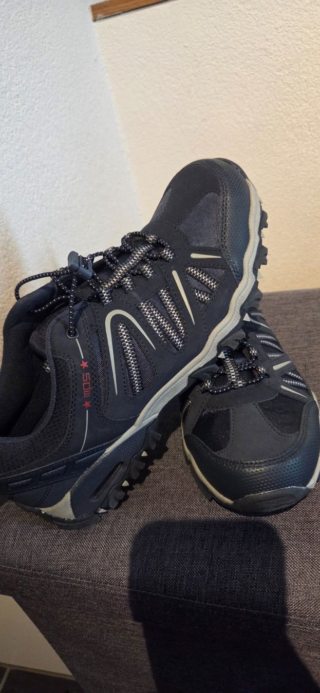 Scarpe da uomo: ZZZ: Wanderschuhe halbhoch Grösse 44 Neu – Nuovo (secondo la descrizione) da Bremgarten b. Bern venduto da Marge7979 3