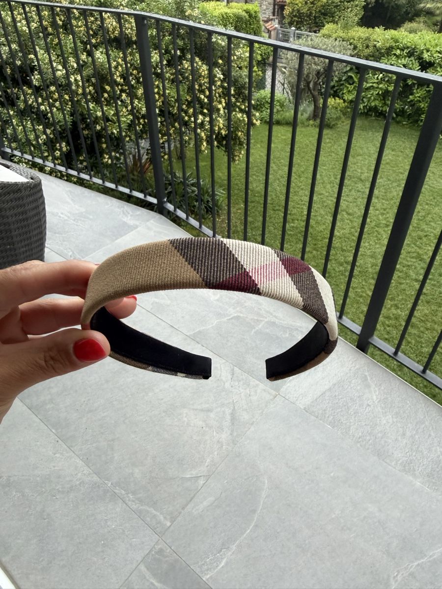 Burberry Accessori per capelli: Burberry  – Usato da Melide venduto da ser_6qfy 3