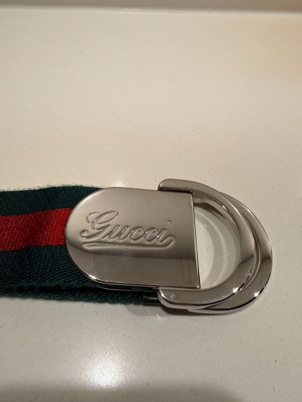 Gucci Ceintures: Gucci Belt – Script Logo Buckle | Unisex – D'occasion à Wädenswil par alekons