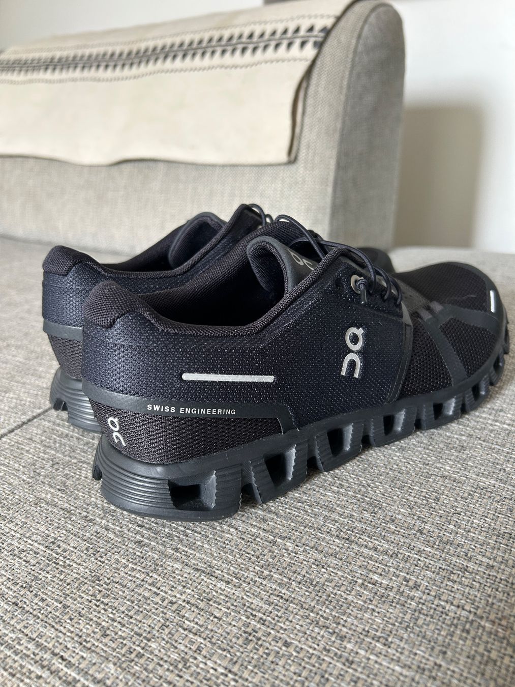 On Damenschuhe: On Cloud 5 Sneaker - Gr. 40.5 – Neu (gemäss Beschreibung) aus Illnau von Monkky 5