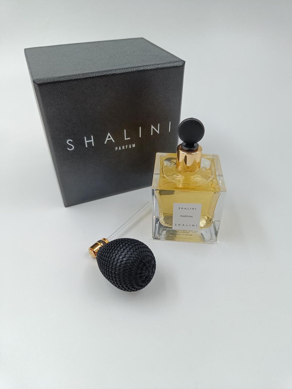 Parfums & Eau de Toilette: SHALINI EAU DE PARFUM " SHALINI ", 50ML – Neuf avec emballage d'origine à Luzern par EdiGem