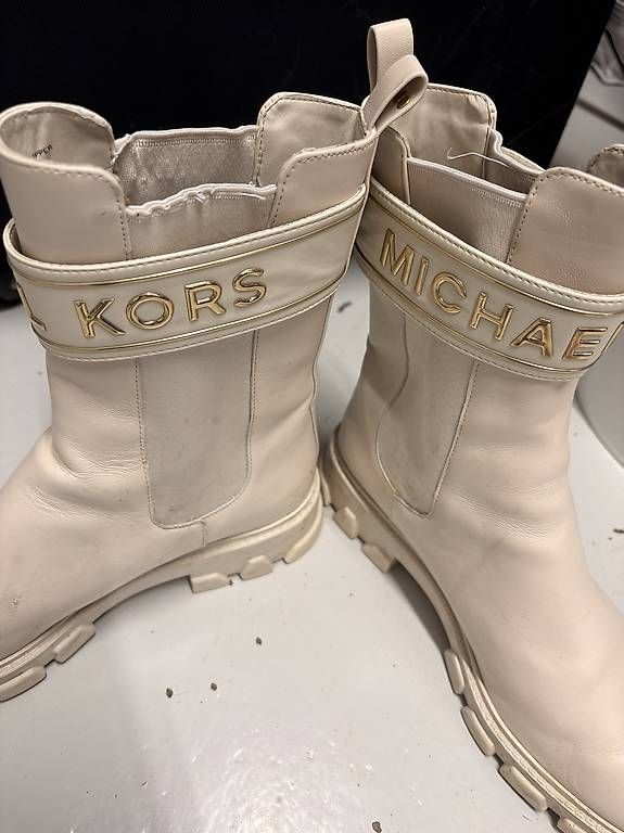 Scarpe da donna: Michael Kors Stiefelette Gr. 39 – Usato da Olten venduto da lyez