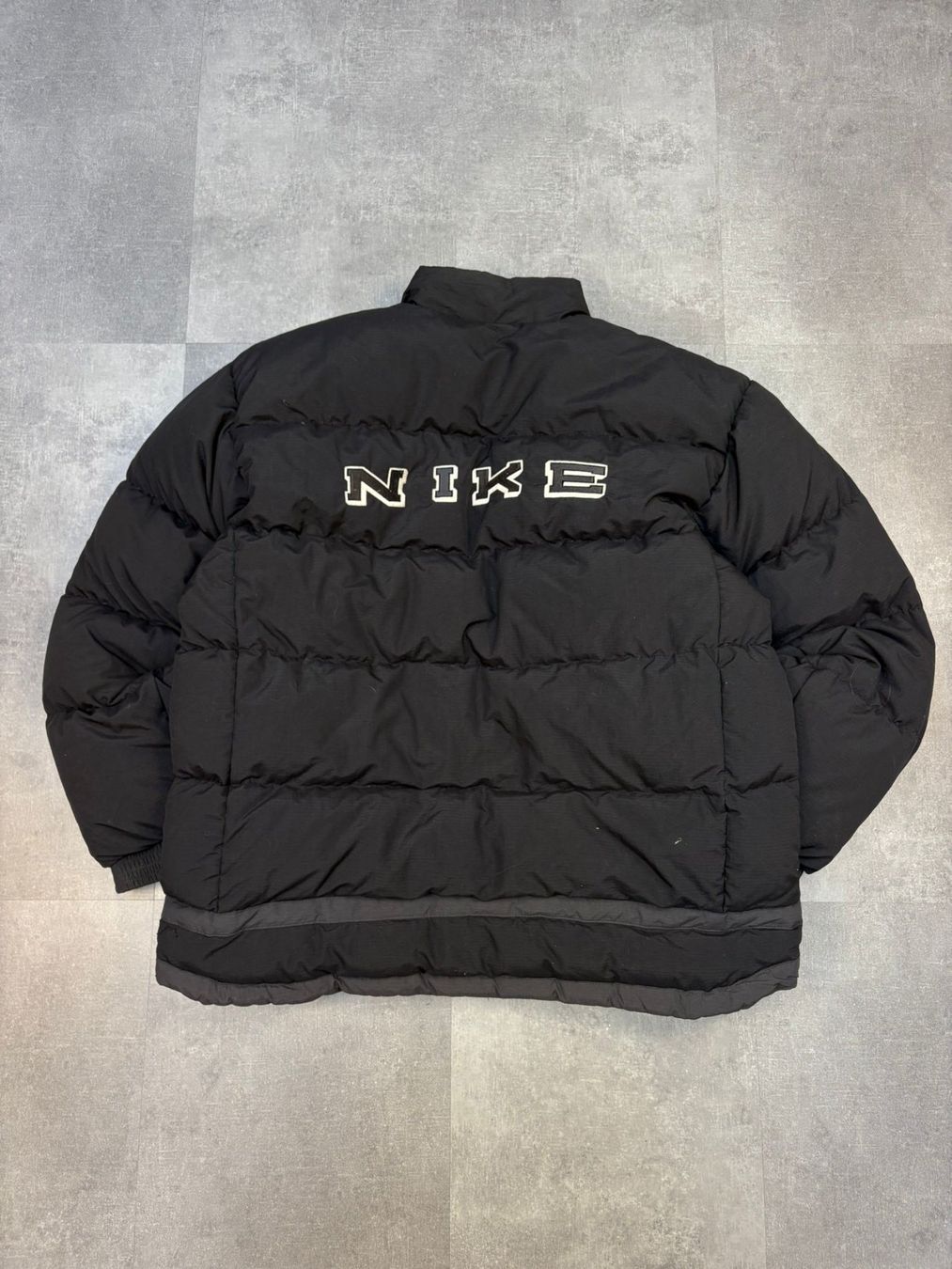Nike Giacche: Nike Vintage Winterjacke - Grösse XL – Usato da Werdenberg venduto da hase.vintage 5