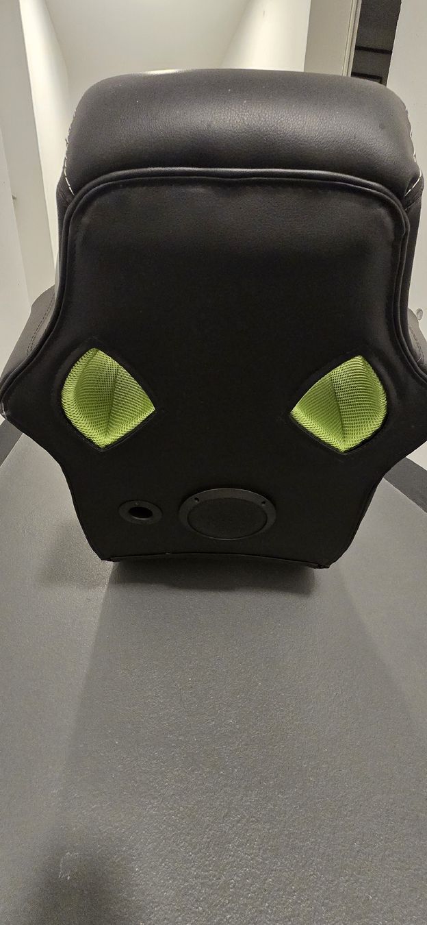 Stühle: Gamingstuhl schwarz/grün – Defekt aus Egerkingen von bea_rxm7 1