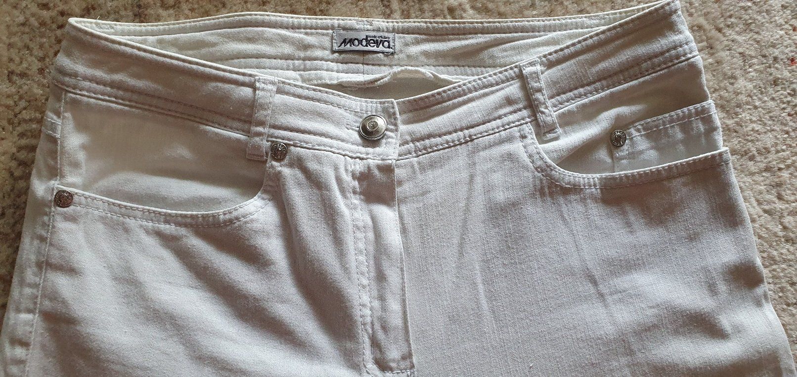 Pantaloni: Bermuda von Modeva, Grösse 38 – Usato da Unterentfelden venduto da LookoutMt 1