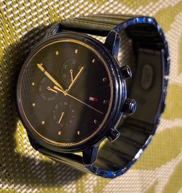 Tommy Hilfiger Orologi: Tommy Hilfiger Uhr, elegantes Design! – Usato da Dübendorf venduto da feaver 7
