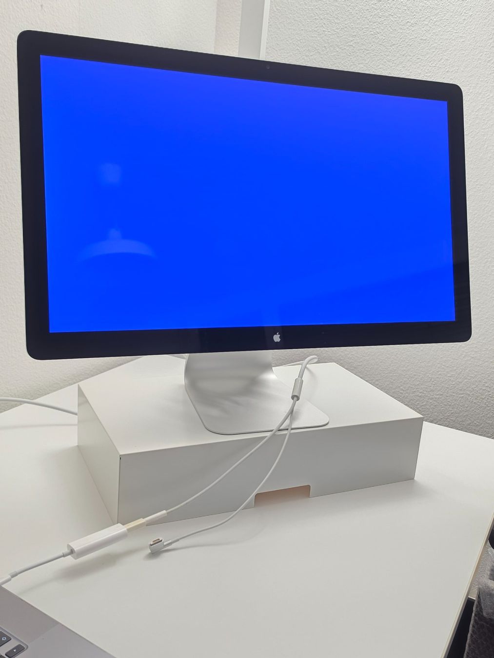Apple Monitore: Apple Thunderbolt Display 27" mit VESA & USB-C Apple Adapter – Gebraucht aus Wettingen von dia_hv56 4