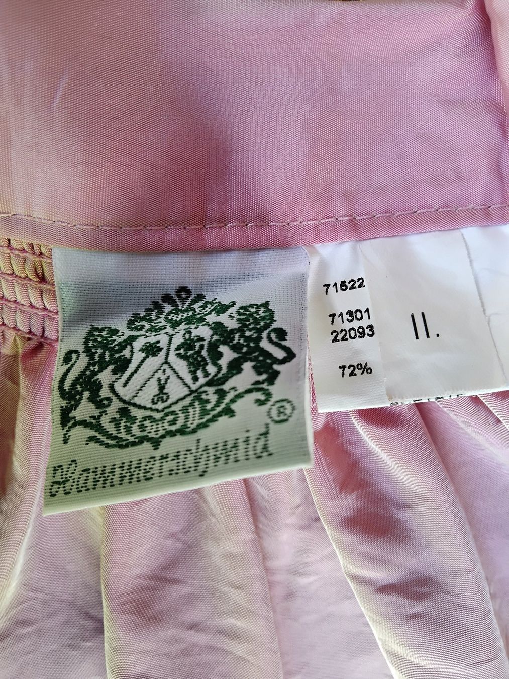 Costumi: Dirndl lang, inkl. Bluse und Schürze – Usato da Saxeten venduto da Hoesi1967 4