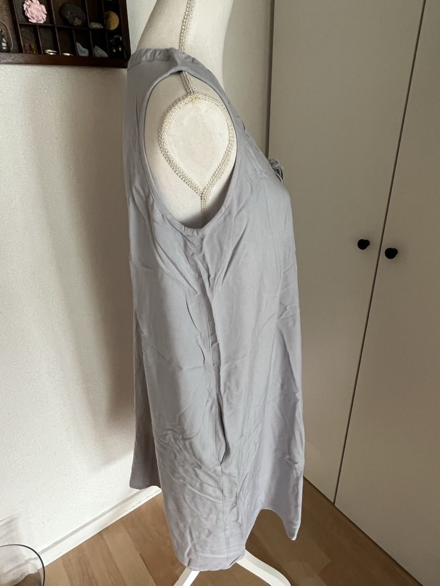 Vestiti: Sommerkleid lila Gr. M – Usato da Herrenschwanden venduto da Kamel1 3