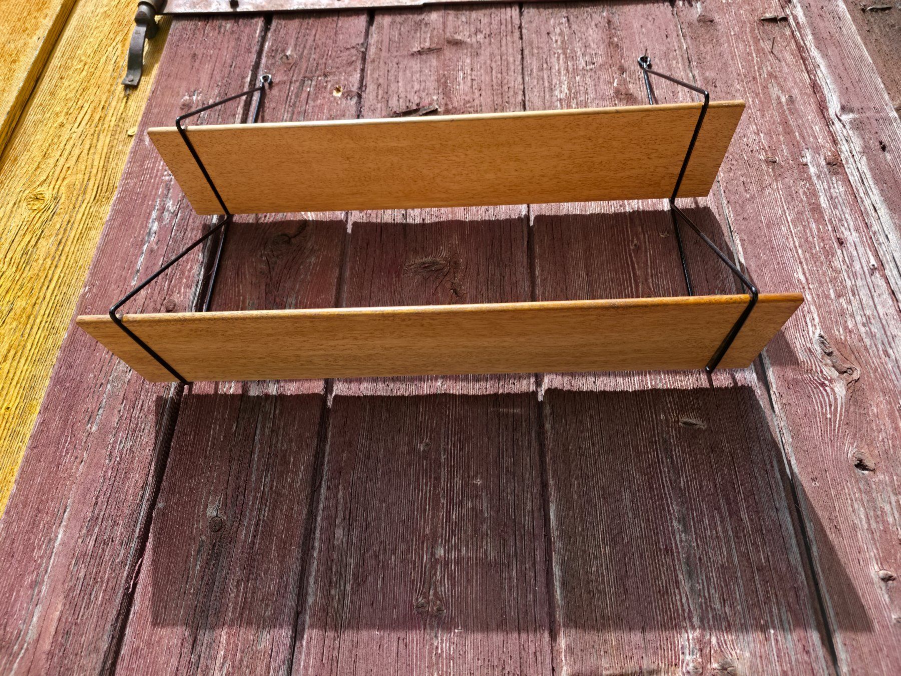 Scaffali: Mid-Century Stringregal  restauriert – Usato da Haslen AI venduto da Vintagelix 3