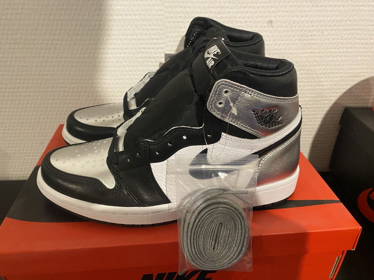 Jordan Scarpe da uomo: Jordan 1 silver toe – Nuovo e nell'imballaggio originale da Obersteckholz venduto da aureljonas