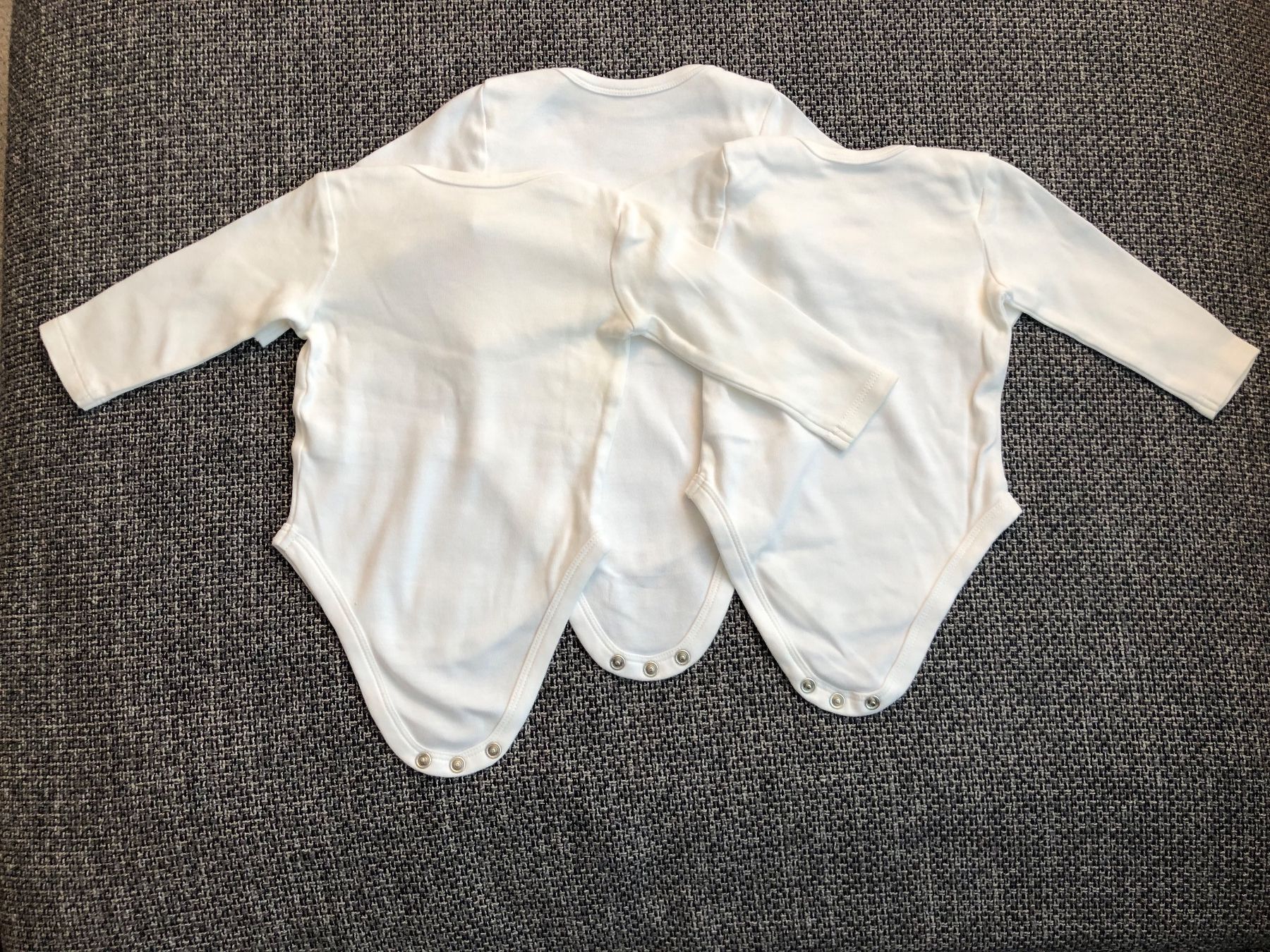 Biancheria intima: 3 weisse Baby Bodys, Gr. 62 – Nuovo (secondo la descrizione) da Langnau am Albis venduto da snla_scc9 1