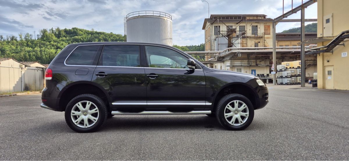 VW Autos: VW Touareg 5.0 TDI V10 – Gebraucht aus Bülach von _milziv 4