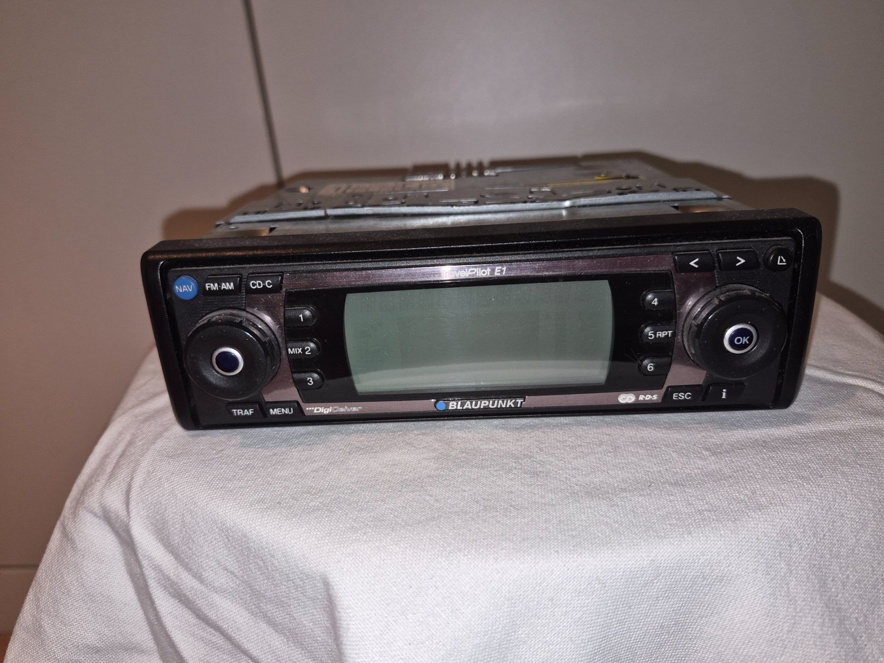 Blaupunkt Radios: Blaupunkt TravelPilot E1 – Gebraucht aus Egg b. Zürich von orwell1984 2