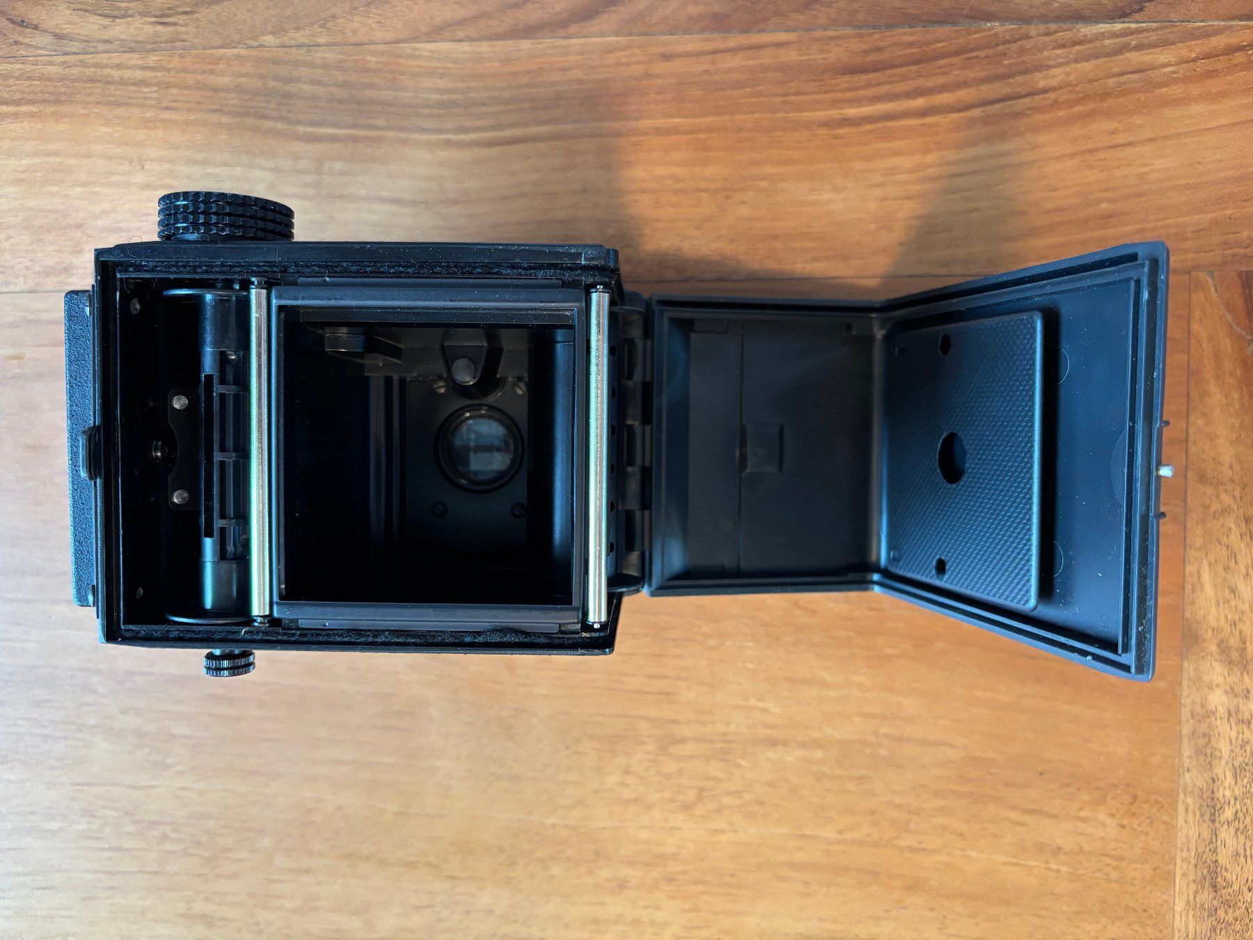 Lomo Fotocamera: Lomo Lubitel 166B 6x6 Mittelformat TLR – Usato da Bern venduto da benzofat 9