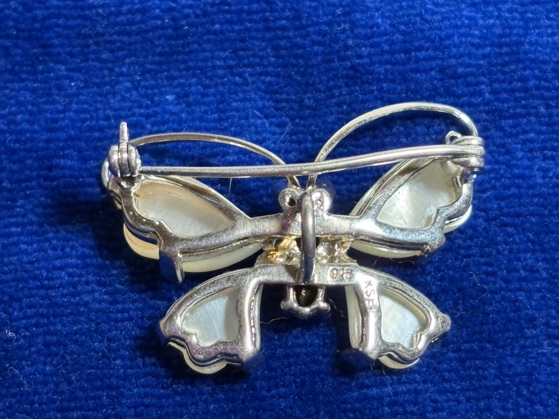 Spille & Fermagli: Brosche Schmetterling Silber 925 Perlmutt Granat echt – Usato da St. Peterzell venduto da verena40 1