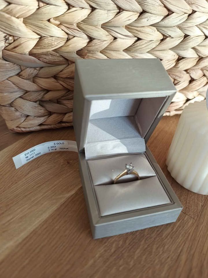 Anelli: Neu Natural Diamond Ring 18K Gold – Nuovo e nell'imballaggio originale da Birmensdorf ZH venduto da Nanu-R 2