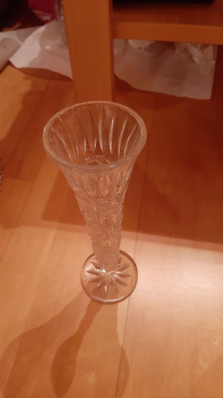 Vasi & Recipienti: O R K) wunderschöne Antike Glas Vase – Usato da Wil SG venduto da AmandaCreations