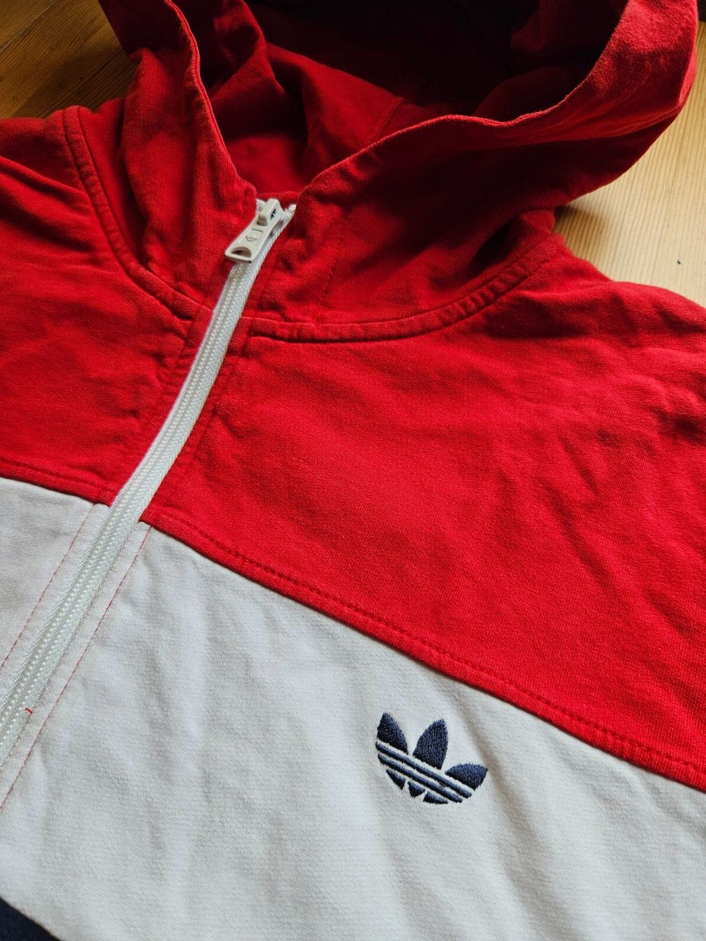 Adidas Maglioni & Felpe: Hoodie adidas Grösse M retro – Usato da Hägglingen venduto da United-Village-Trade 1